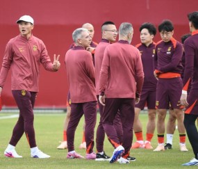 开云下载-专访邵佳一：像造房子一样打造国足 会看状态选人